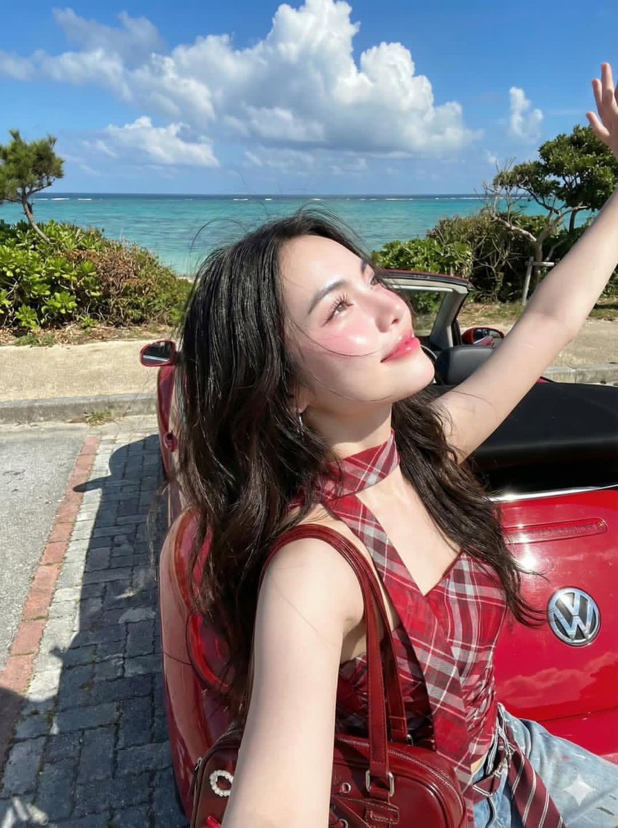 冲绳海滨时尚编辑带车 生成效果示例