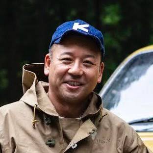 图像风格转换提示：维京到大理的“燃烧长颈鹿”风格 生成效果示例